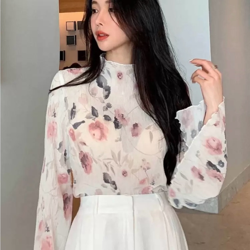 White Bell Sleeve Crinkle/Ribbed Floral Chiffon shirt High Neck L XL